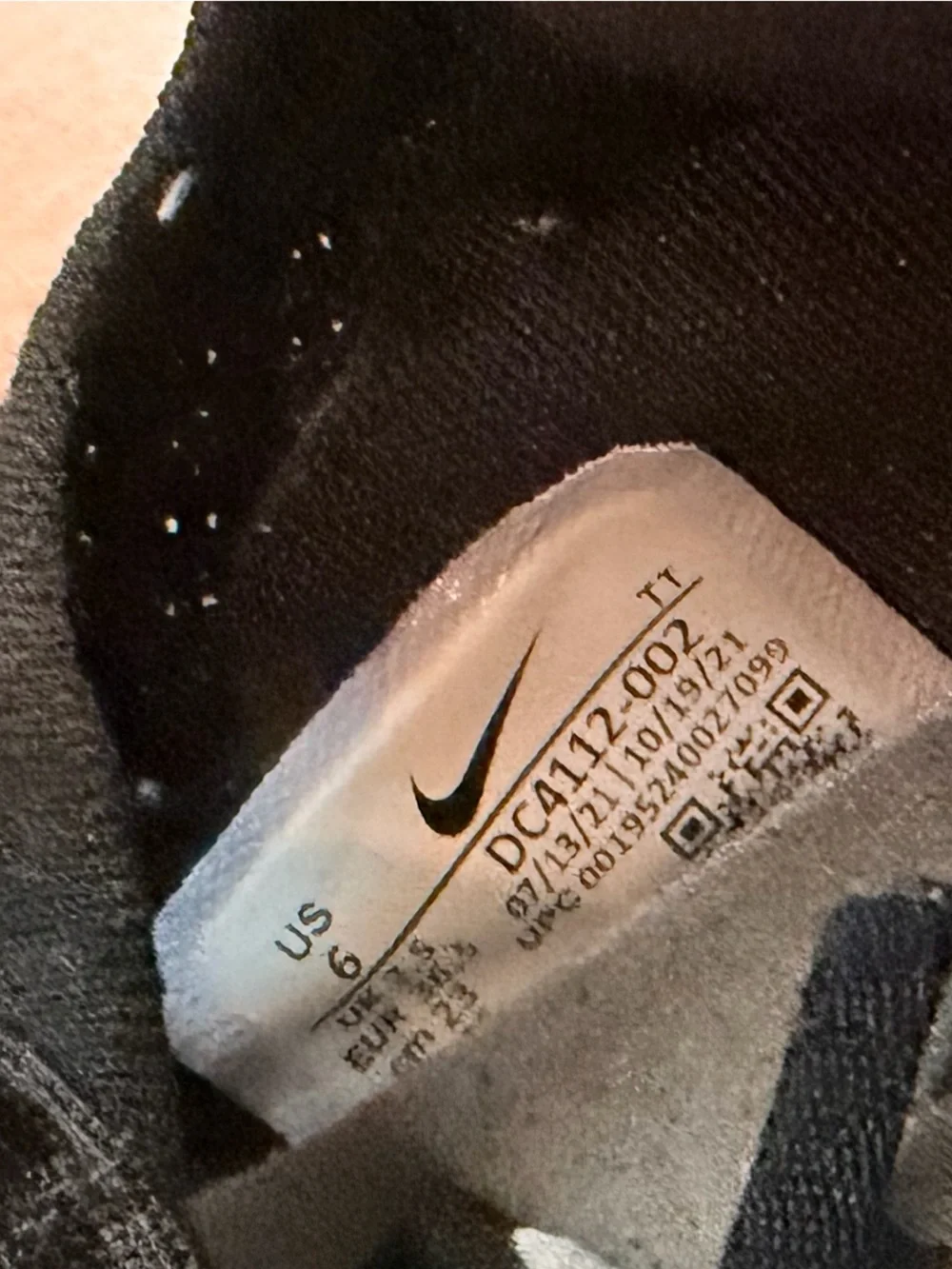 Nike Big Kids 6 Black VaporMax with White Swoosh